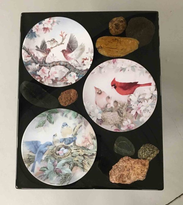 Epoxy resin side table - Hand Painted Lena Liu Plates - Image 2