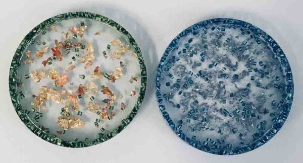 Pair of coasters in metal leaf flakes
