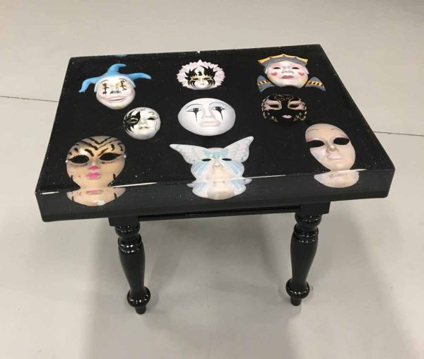 4" thick resin table - Image 3