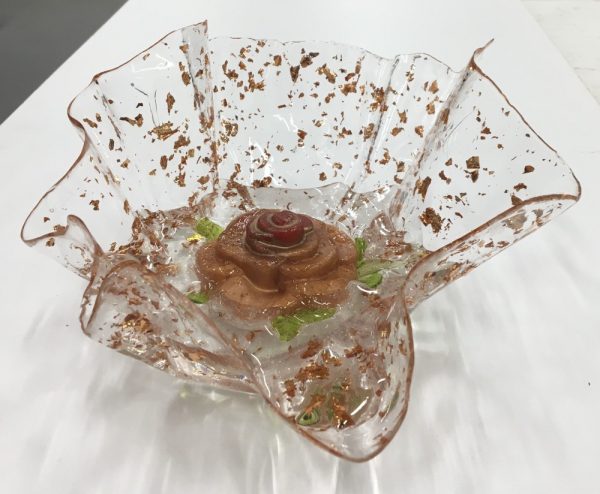 4" Trinket Resin Bowl with a Gold Resined Rose - Image 2