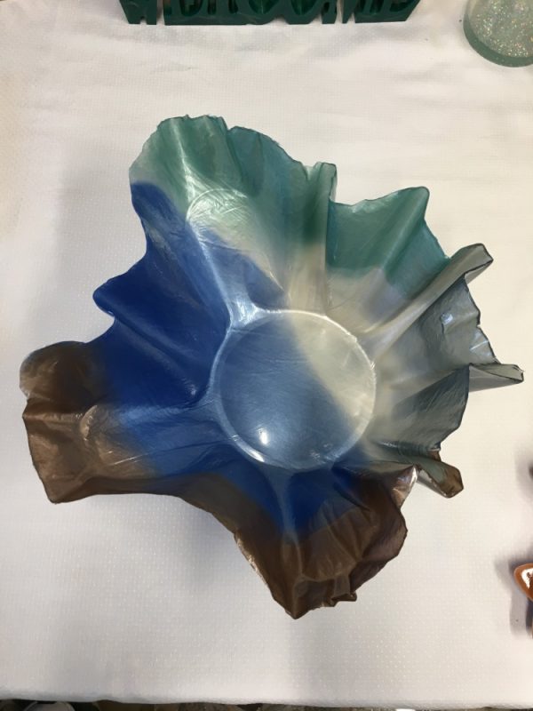 4" Trinket Resin Bowl in Multiple Colors - Image 2