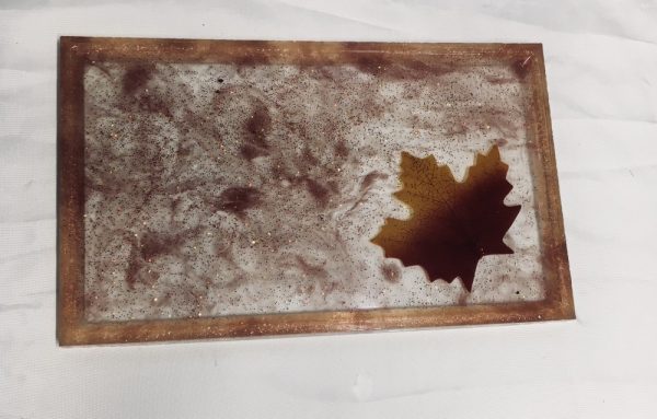 6" x 10" Vanity Tray with dried Maple Leaf