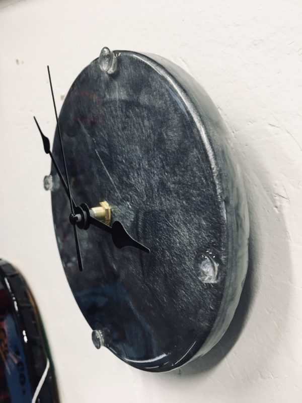 6" resin Clock - Image 2