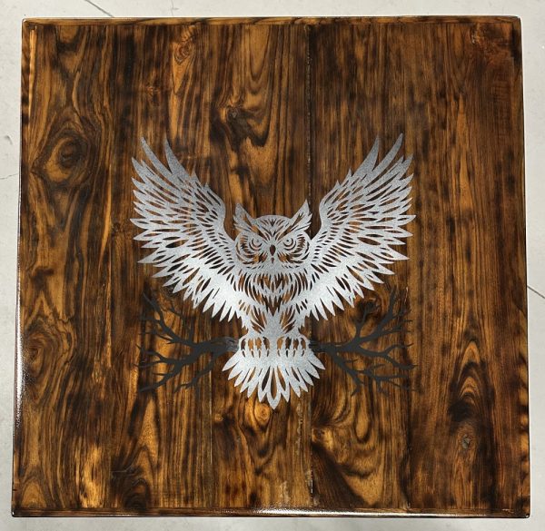 Tall table with Owl - Image 2