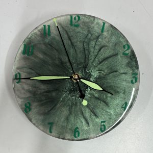 Clock with Glow in Dark hands